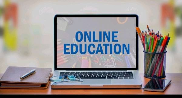 Pros and Cons of Online Education
