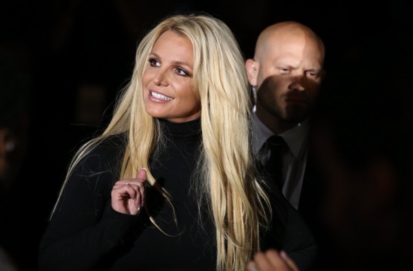 Are Netflix & Hulu Exploiting & Profiting off Britney Spears?