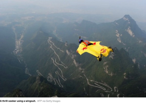 Wingsuit Flyer decapitated