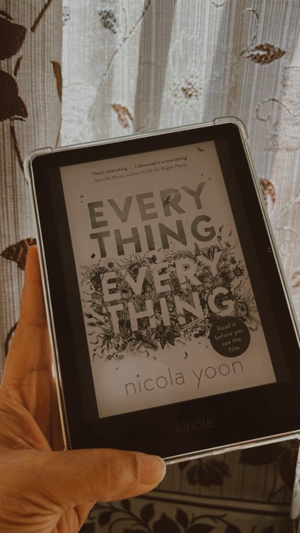 Book review - Everything Everything by Nicola Yoon