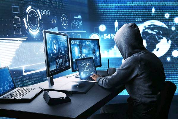 Russian Hackers Crash 14 Airport Websites