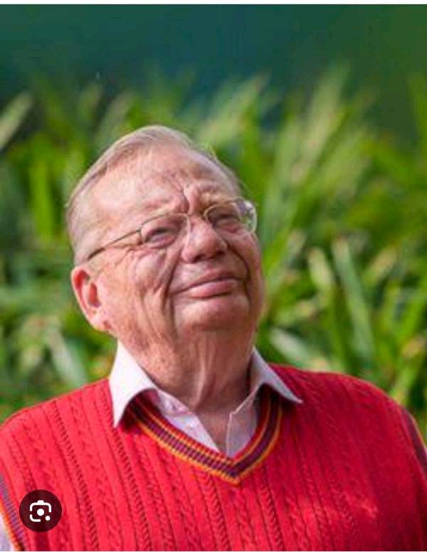 @Anoo | How has Ruskin Bond’s portrayal of small town and hill station life captured the essence of India’s cultural and natural landscapes?