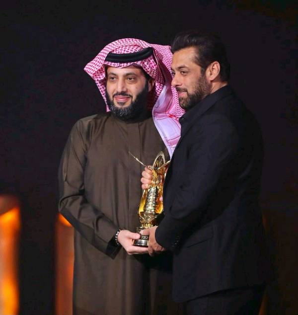 Salman Khan was honoured in Riyadh Saudi Arabia.