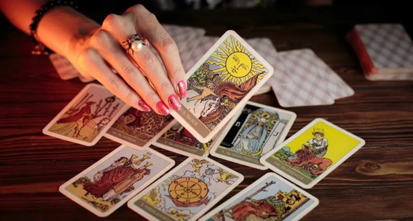 Spirituality Series 🔮✨: Tarot Cards