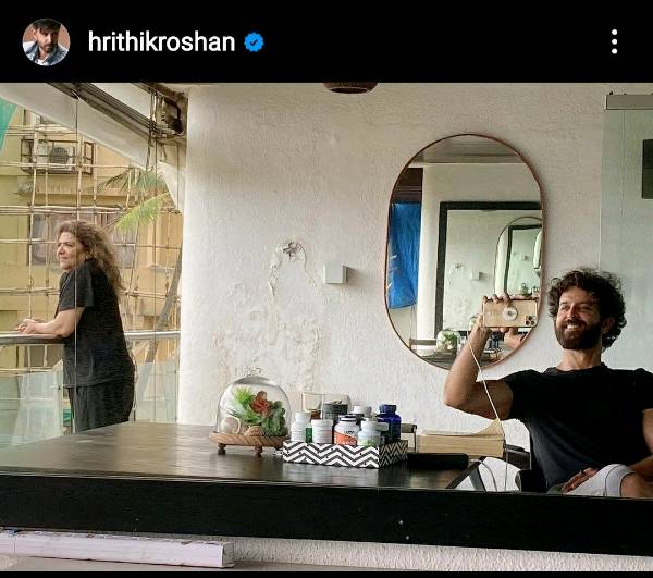 Why is Hrithik Roshan's latest photo so relatable?! 📸