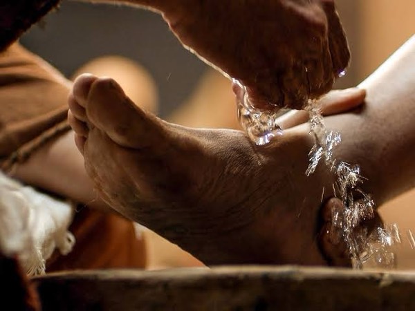 May I wash your feet? 🦶