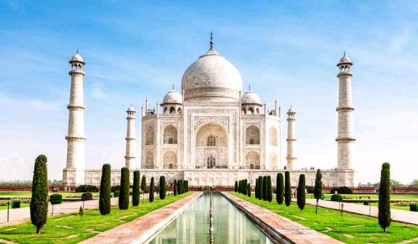 Taj mahal - One of the seven wonders