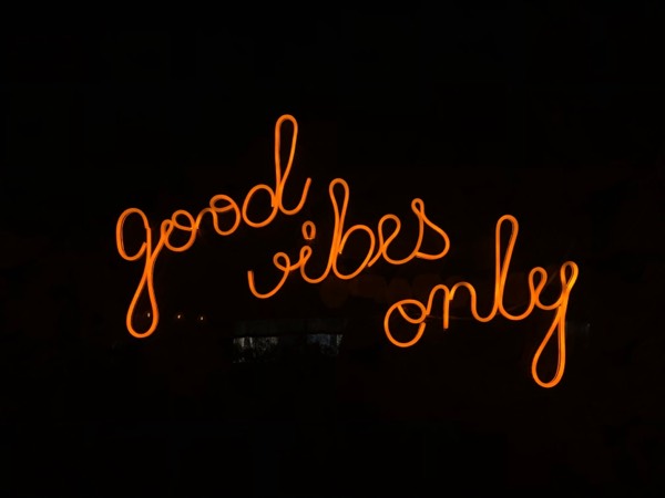The problems with a "good vibes only" mindet. (5 reasons)
