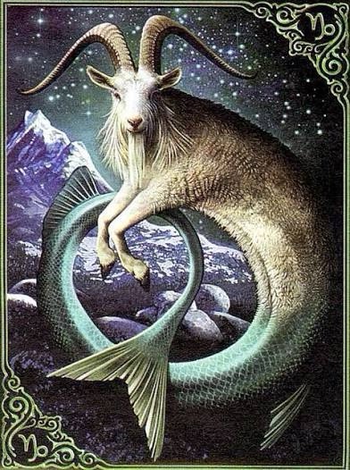 @Astroality | Capricorn Moon:: It’s time to rise above 🎙️🤍