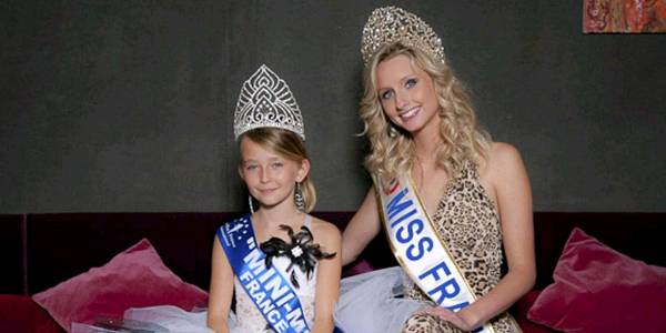 SHOULD BEAUTY PAGEANTS BE BANNED?